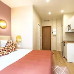 Studio Neuf Beaux Quartiers 17Eme Arrondissement