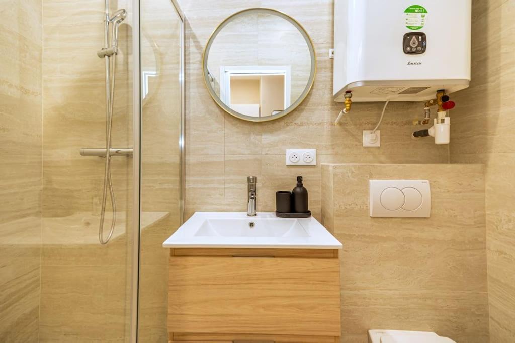 Neuf Beaux Quartiers 17eme Arrondissement Apartment